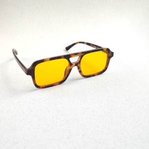 عینک آفتابی ترند پرادا.jpg