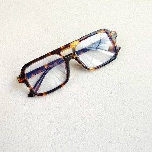 عینک آفتابی ترند پرادا.jpg