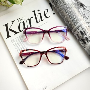 عینک بلوکات گربه‌ای زنانه.jpg