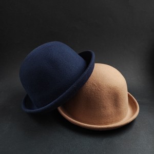 کلاه بولر (چارلی) فوتر دو کاربره.jpg