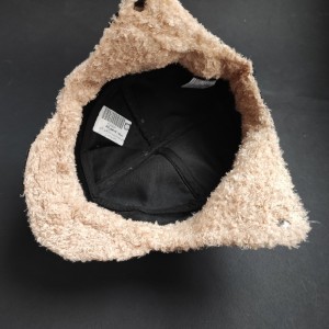 کلاه خلبانی زمستانی چهارخونه.jpg