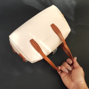 کیف دستی کوچک چرمی زنانه هرمس (HERMES )مدل هیوا | شیک و متفاوت