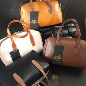 کیف دستی کوچک چرمی زنانه هرمس (HERMES )مدل هیوا | شیک و متفاوت