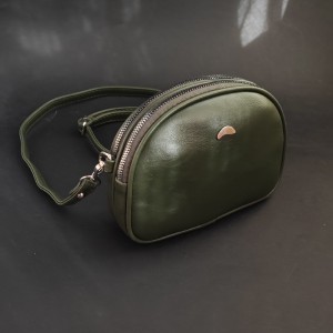 کیف دوشی زنانه چرمی مدل باران.jpg