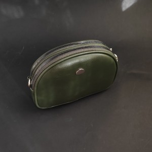 کیف دوشی زنانه چرمی مدل باران.jpg