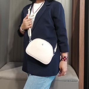 کیف دوشی زنانه چرمی مدل باران