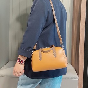 کیف دستی کوچک چرمی زنانه هرمس (HERMES )مدل هیوا | شیک و متفاوت