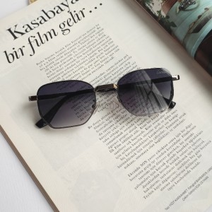 عینک آفتابی چند ضلعی یونیسکس کارتیه Cartier | UV400