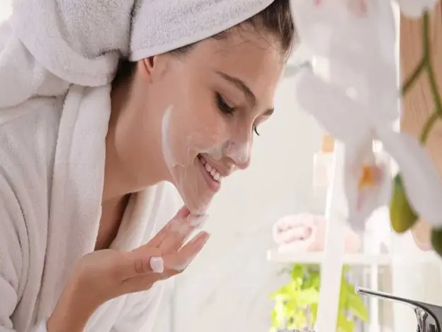 بهترین شوینده صورت برای پوست خشک خارجی و ایرانی