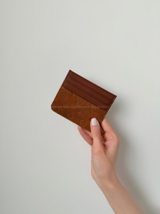 جاکارتی اسپرت لوئی وی