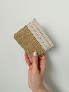جاکارتی اسپرت لوئی وی