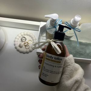 لوشن  مرطوب کننده بدن 