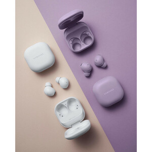 هدفون بلوتوثی سامسونگ مدل Galaxy Buds2 Pro با نویز کنسلینگ فعال (ANC)، درگاه شارژ USB Type-C، دارای میکروفون سه‌گانه، مقاوم در برابر رطوبت و عرق، مجهز به سنسور شتاب‌سنج و مقاومت در برابر آب IPX7