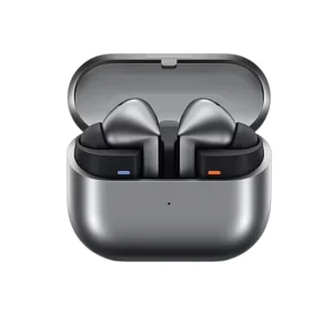 هدفون بلوتوثی سامسونگ مدل Galaxy Buds3 Pro دارای نویز کنسلینگ فعال (ANC)، درگاه شارژ USB Type-C، شارژ بی سیم، با قابلیت اتصال به چند دستگاه، پشتیبانی از فرمان لمسی، پشتیبانی از دستیار صوتی، مقاوم در برابر آب