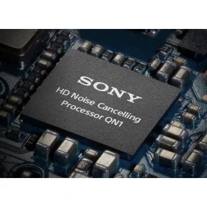 هدفون بی‌سیم سونی مدل WH-1000XM5 با نویز کنسلینگ فعال (ANC)، درگاه شارژ USB Type-C، دارای 4 میکروفون با فناوری Beamforming، پشتیبانی از دستیار صوتی، قابلیت اتصال همزمان به دو دستگاه