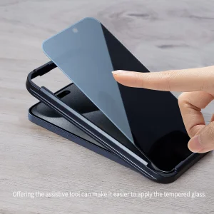 محافظ صفحه نمایش حریم شخصی نیلکین مدل Guardian مناسب برای گوشی موبایل اپل iPhone 15 Pro Max