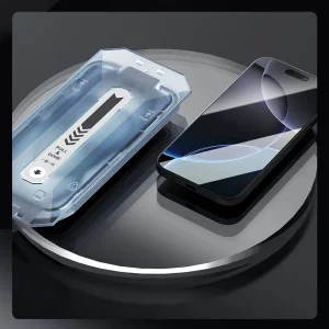 محافظ صفحه نمایش نیلکین مدل CP Plus Pro مناسب برای گوشی موبایل  اپل iPhone 16 Pro به همراه کیت نصب آسان