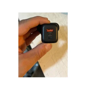 شارژر دیواری 12 وات دو پورت گرین لاین مدل GN20PDQCWBK
