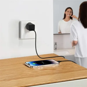 شارژر دیواری 20 وات بیسوس مدل GAN5 mini به همراه کابل تبدیل usb-c