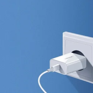شارژر دیواری یوگرین مدل CD137-10191