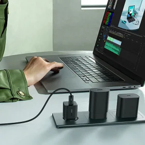 شارژر دیواری 25 وات بیسوس مدل GaN5 Mini