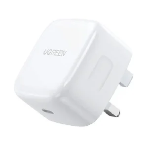 شارژر دیواری 20 وات یوگرین مدل CD137-70297 به همراه کابل تبدیل لایتنینگ