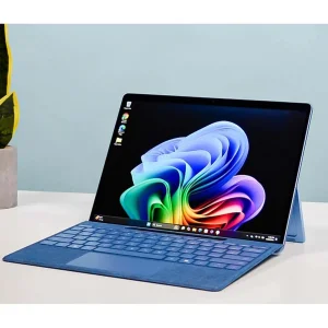 تبلت 13 اینچی مایکروسافت مدل Surface Pro 11-Snapdragon X Elite OLED ظرفیت 1 ترابایت و رم 16 گیگابایت به همراه کیبورد Surface Pro Flex و قلم Slim Pen 2