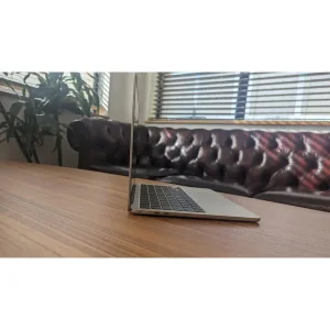 لپ تاپ 13.6 اینچی اپل مدل MacBook Air MDHA4 2026 LLA-M5-16GB RAM-512GB SSD