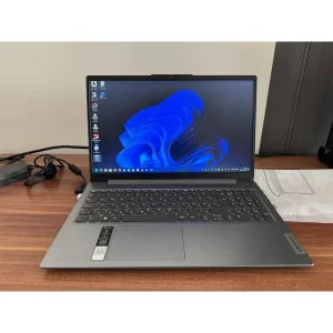 لپ‌تاپ لنوو مدل IdeaPad Slim 3 15IRH8 با پردازنده Core i7-13620H، رم LPDDR5 16GB با فرکانس 4800MHz، حافظه SSD با ظرفیت 512GB، نمایشگر 15.6 اینچ IPS با وضوح Full HD