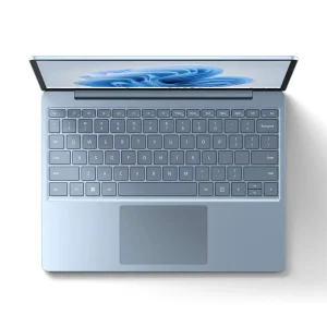 لپ‌تاپ مایکروسافت مدل Surface Laptop Go 3 با پردازنده Core i5-1235U، رم LPDDR5 8GB، حافظه SSD با ظرفیت 256GB، نمایشگر لمسی 12.4 اینچ PixelSense، دارای حسگر اثر انگشت، سیستم‌عامل Windows 11