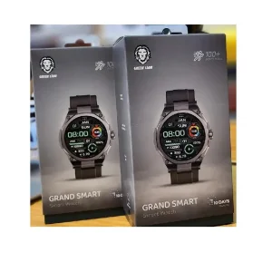 ساعت هوشمند گرین لاین مدل MIS GRAND SMART  دارای قابلیت های صفحه نمایش رنگی، صفحه نمایش لمسی، کنترل موسیقی (Music Player)، قابلیت مکالمه از طریق بلوتوث بند سیلیکون