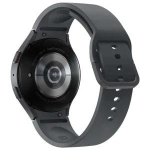 ساعت هوشمند سامسونگ مدل Galaxy Watch5 44mm دارای قابلیت های کنترل موسیقی (Music Player)، قابلیت مکالمه از طریق بلوتوث، قابلیت تغییر طرح ساعت یا تم، صفحه همیشه روشن (Always-on Display)، قابلیت نصب اپلیکیشن، پشتیبانی از دستیار صوتی بند سیلیکون