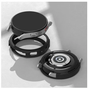 ساعت هوشمند سامسونگ مدل Galaxy Watch5 44mm دارای قابلیت های کنترل موسیقی (Music Player)، قابلیت مکالمه از طریق بلوتوث، قابلیت تغییر طرح ساعت یا تم، صفحه همیشه روشن (Always-on Display)، قابلیت نصب اپلیکیشن، پشتیبانی از دستیار صوتی بند سیلیکون