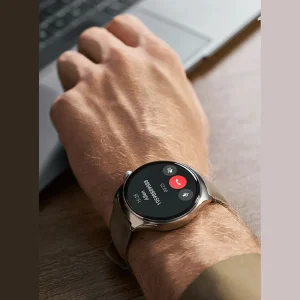 ساعت هوشمند میبرو مدل Lite 3 Pro بند چرمی، ضد آب، صفحه نمایش AMOLED، روشنایی 1000 نیتی، دارای قابلیت صفحه همیشه روشن، سنسور اکسیژن خون، سنسور ضربان قلب