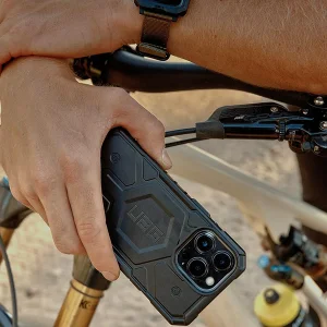 کاور أربن آرمور گیر مدل RUGGED PATHFINDER MagSafe مناسب برای گوشی موبایل اپل iPhone 14 Pro Max