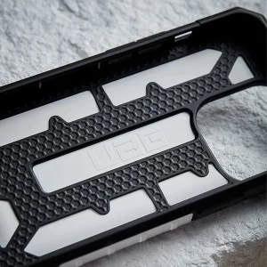 کاور أربن آرمور گیر مدل RUGGED PATHFINDER مناسب برای گوشی موبایل اپل iPhone 14 Pro