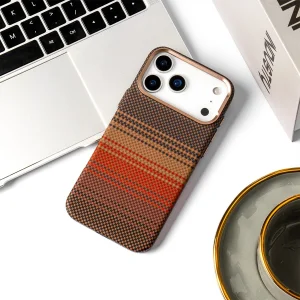کاور اپیکوی مدل  SlimCarbon Carpet Magnetic مناسب برای گوشی موبایل اپل iPhone 17 Pro Max