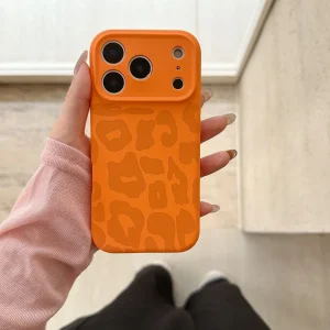 کاور اپیکوی مدل Leopard Silicone مناسب برای گوشی موبایل اپل iPhone 17 Pro