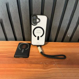 کاور اپیکوی مدل Utryee Wallet Magsafe مناسب برای گوشی موبایل اپل iPhone 17 به همراه بند و جای کارتی