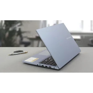 لپ‌تاپ ایسوس مدل Vivobook 15 X1502ZA-EJ1429 با پردازنده Core i7-12700H، رم DDR4 16GB با فرکانس 3200MHz، حافظه SSD با ظرفیت 512GB، نمایشگر 15.6 اینچ TFT با وضوح Full HD، کاستوم‌شده