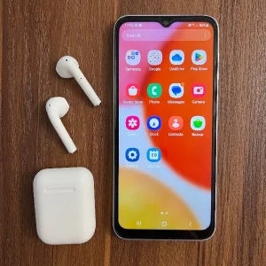 هدفون بلوتوثی مدل inPods12  V5.3