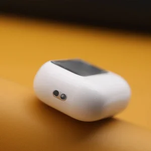هدفون بلوتوثی ریمکس مدل CozyPods W30N دارای نویز کنسلینگ فعال (ANC)، درگاه شارژ USB Type-C، دارای نمایشگر روی صفحه محفظه شارژ