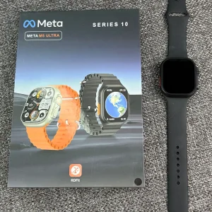 ساعت هوشمند 1.75 اینچی متا مدل ِM5 ULTRA با بند سیلیکونی