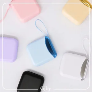 پاوربانک 22.5 وات جیبی مدل Oq R56J ظرفیت 10000 میلی‌آمپرساعت به همراه کابل 2 عدد لایتنینگ و usb-c