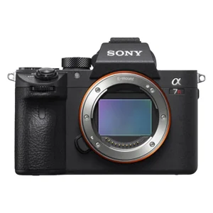 دوربین دیجیتال بدون آینه سونی مدل A7III بدون لنز