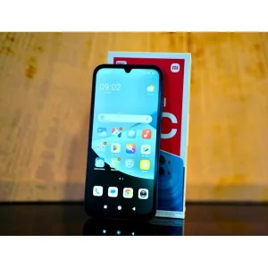 گوشی موبایل شیائومی مدل Redmi 15C 4G دو سیم کارت ظرفیت 256 گیگابایت و رم 8 گیگابایت به همراه 2 عدد کاور و 2 عدد محافظ صفحه نمایش