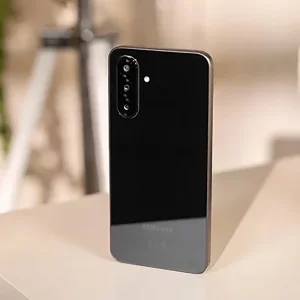 گوشی موبایل سامسونگ مدل Galaxy A26 دو سیم کارت ظرفیت 128 گیگابایت و رم 6 گیگابایت - ویتنام - به همراه شارژر 25 وات سامسونگ، کاور سیلیکونی و محافظ صفحه نمایش