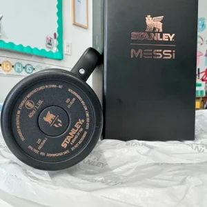قمقمه استنلی مدل Messi x Stanley 1913 IceFlow™ Quencher 2.0 Tumbler گنجایش 1.18 لیتر