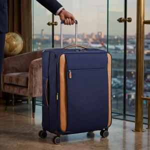 چمدان دلسی مدل MONTMARTRE AIR 3 کد 2357819 سایز متوسط ارتفاع 70 سانتی متر