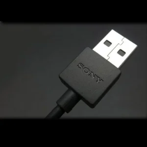 شارژر دیواری سونی مدل EP880 به همراه کابل تبدیل microUSB